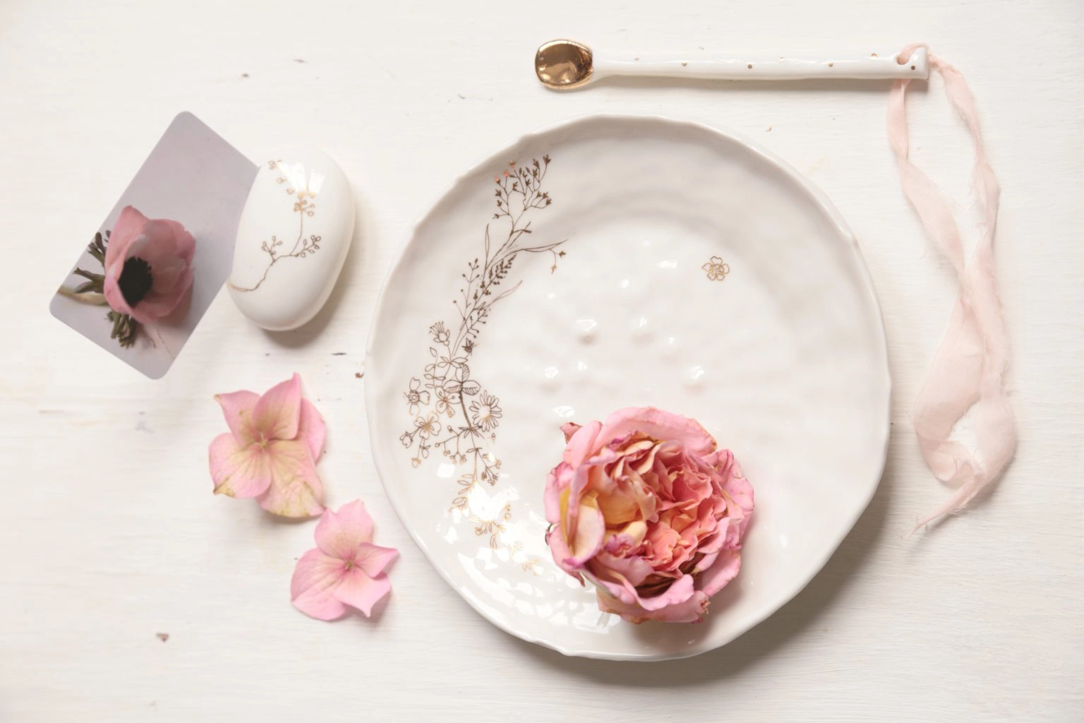 Myriam Aït Amar Bols et assiettes Albertine